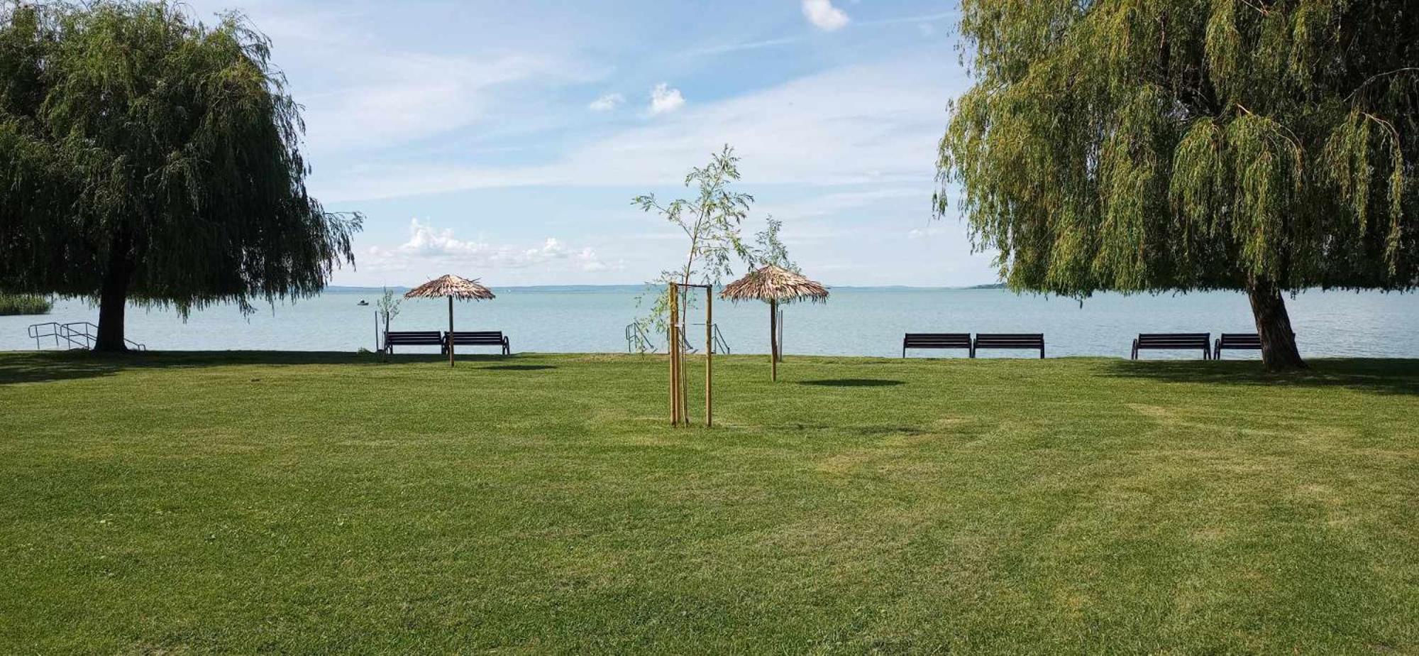 Csodakertes Kishaz Balatonfuzfon Екстер'єр фото